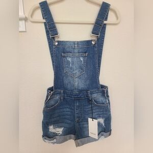 NWT Cello Distressted Short Overalls - XS